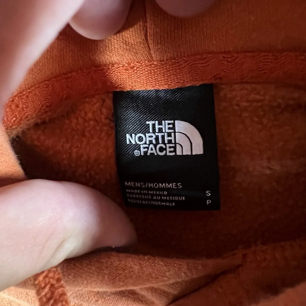 The North Face Pullover Hoodie Orange Men’s Small Fleece Sweatshirt Logo